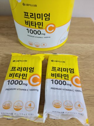 서울약사신협 프리미엄비타민C1000_2.5G x 100포 — 5점을 준 리뷰어가 2021년 5월 올린 사용 사진