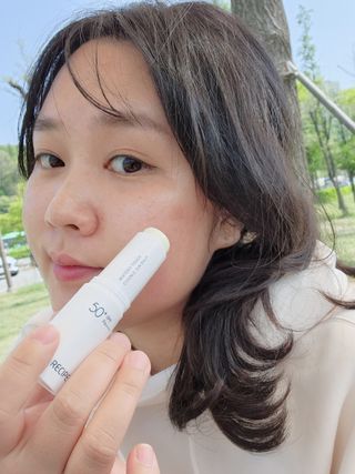 아이레시피 워터리터치 에센스 선 밤 [SPF50+/PA++++] — 5점을 준 리뷰어가 2023년 5월 올린 사용 사진