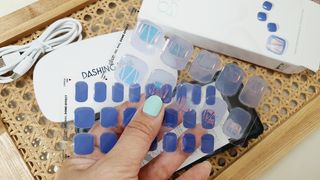 데싱디바 글레이즈 젤네일 별빛유리네일 6종_랜덤발송 — 4점을 준 리뷰어가 2021년 8월 올린 사용 사진
