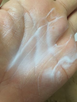 카프리나 프레쉬 산양밀크 모이스춰라이징 바디로션 350ml(오키드향) — 5점을 준 리뷰어가 2023년 3월 올린 사용 사진