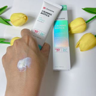 리더스코스메틱 리더스 카밍 바이오틱스 선 에센스 SPF 50+ PA++++ — 5점을 준 리뷰어가 2022년 6월 올린 사용 사진