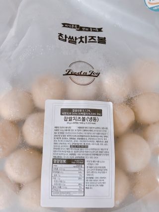 Dog&Ball 독앤볼 [Dog&Ball] 미니찹쌀볼도그 찹쌀치즈볼 — 5점을 준 리뷰어가 2021년 9월 올린 사용 사진