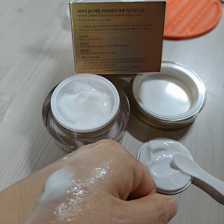 피부미 골드베릴 미라클페어 세레이징 퍼밍 크림 50ml — 5점을 준 리뷰어가 2021년 9월 올린 사용 사진
