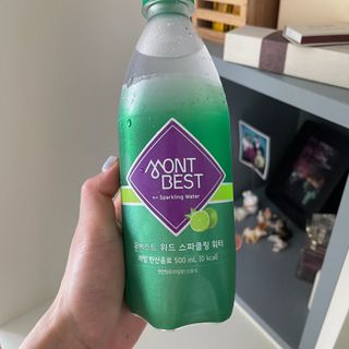 몽베스트 Montbest with Sparkling water Lime20병 — 5점을 준 리뷰어가 2022년 7월 올린 사용 사진