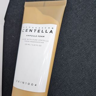 스킨1004 [SKIN1004] 마다가스카르 센텔라 앰플 폼 125ml — 4점을 준 리뷰어가 2024년 8월 올린 사용 사진