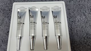 아이디플라코스메틱 아이디 브이로직 플러스 크림 15ml X 4EA — 4.5점을 준 리뷰어가 2022년 1월 올린 사용 사진