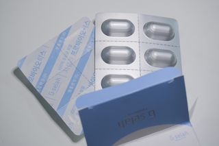 [지셀라] 프로바이오틱스 100억 유산균 보장 (1개월분 / 350mg X 30캡슐) — 5점을 준 리뷰어가 2023년 6월 올린 사용 사진