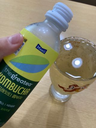 더그레잇티 콤부차 300ml *12개입 (오리지널 6개+베리리치 6개) — 5점을 준 리뷰어가 2022년 7월 올린 사용 사진