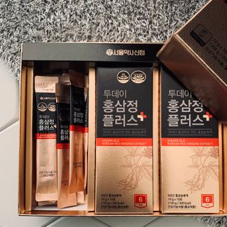 서울약사신협_투데이홍삼정플러스스틱_10g x 30포 — 5점을 준 리뷰어가 2021년 1월 올린 사용 사진