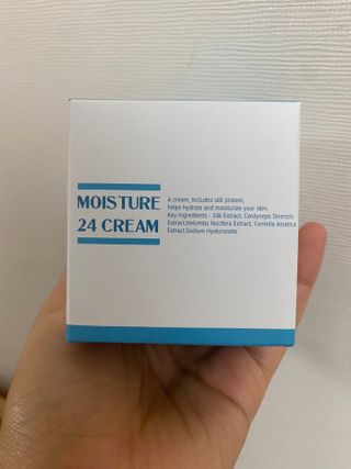 Dr.느루벗 느루벗 모이스쳐 24 크림 — 5점을 준 리뷰어가 2021년 3월 올린 사용 사진