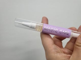 뷰젤 매직케어 네일솔루션 손발톱 보습 영양제 펜슬타입 5ml — 4.5점을 준 리뷰어가 2022년 3월 올린 사용 사진