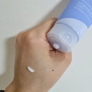 에스트라 아토베리어365 하이드로 수딩크림 — 5점을 준 리뷰어가 2022년 6월 올린 사용 사진