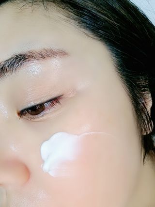 엔디어고 햄프에너지 스킨케어 2종 — 5점을 준 리뷰어가 2022년 10월 올린 사용 사진