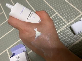 바노바기 코스메틱 바노바기 밀크씨슬 리페어 시카 선스크린 플러스 50ml — 5점을 준 리뷰어가 2023년 2월 올린 사용 사진