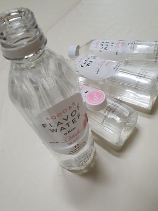 아쿠아스 플레이버워터 ★[아쿠아스] 제로칼로리 플레이버워터 복숭아/청포도 1BOX 20개입 — 4.5점을 준 리뷰어가 2021년 4월 올린 사용 사진