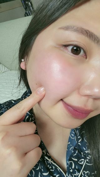 나우 [리브엠]피부 속부터 겹겹이, 촘촘하게! 워터핏8중 수분착붙 크림 — 5점을 준 리뷰어가 2025년 5월 올린 사용 사진
