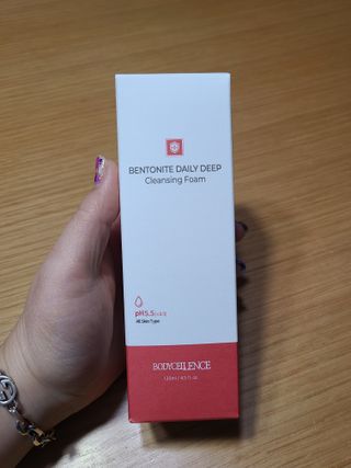 바디셀런스 벤토나이트 데일리 약산성 딥클렌징폼 120ml — 5점을 준 리뷰어가 2021년 12월 올린 사용 사진