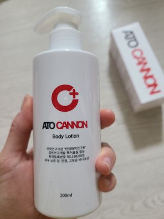 아토캐논(ATO CANNON) 아토캐논 고보습 바디로션 200ml — 5점을 준 리뷰어가 2022년 12월 올린 사용 사진