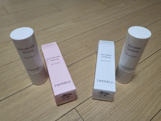 [트윙클라] 안티멜라 수딩 워터밤+안티링클 샤이닝 멀티밤 — 4점을 준 리뷰어가 2022년 6월 올린 사용 사진