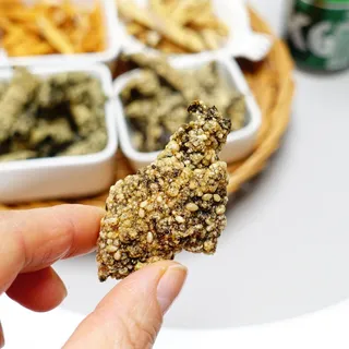 오봉산꽃부각 [만나식품] 오봉산 꽃부각 3가지 맛(오리지널, 새우맛, 매운고추맛) — 5점을 준 리뷰어가 2022년 12월 올린 사용 사진