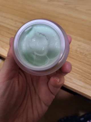 엔디어고 햄프에너지 베리어 크림 50ml — 5점을 준 리뷰어가 2022년 11월 올린 사용 사진