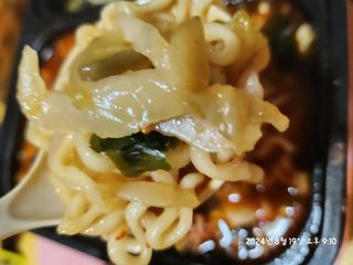 루시델리 야미하우스 홍콩 스파이시 프리미엄 짜사이 무침 500g — 5점을 준 리뷰어가 2024년 8월 올린 사용 사진