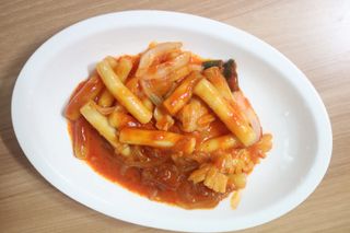 한성기업 무볼레 닭떡볶이+해물떡볶이 2종 세트 — 4점을 준 리뷰어가 2021년 10월 올린 사용 사진