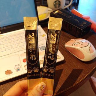 헬스업_천명진프리미엄홍삼스틱_10ml x 30포 — 3.5점을 준 리뷰어가 2021년 2월 올린 사용 사진
