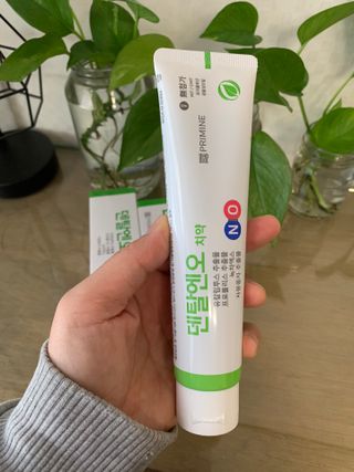 프리마인 유해균 뿐만 아니라 유익균까지 씻어내는 치약은 그만, 건강한 구강환경을 만드는 덴탈엔오 — 5점을 준 리뷰어가 2022년 10월 올린 사용 사진