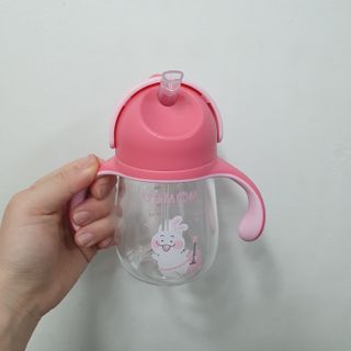 유비맘 트라이탄 코니빨대컵_컬러 랜덤 발송 — 5점을 준 리뷰어가 2021년 3월 올린 사용 사진