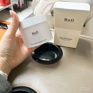 비엔디 2NOW[한글]BnD 바디 주름개선 엉덩이크림 — 4점을 준 리뷰어가 2024년 12월 올린 사용 사진