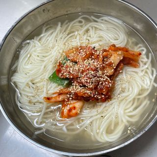 [한면원] 잔치국수 2인분 — 5점을 준 리뷰어가 2023년 4월 올린 사용 사진