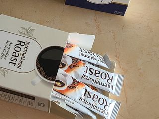 인터내셔널로스트 [인터내셔널 로스트] 호주마약커피 20TX3개 총 60개입 — 5점을 준 리뷰어가 2021년 9월 올린 사용 사진