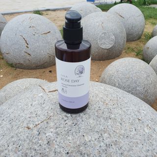 라라로즈데이 시즌2 여성청결제 200ml 아로마 페미민 클렌저, 독일더마인증 — 5점을 준 리뷰어가 2021년 8월 올린 사용 사진