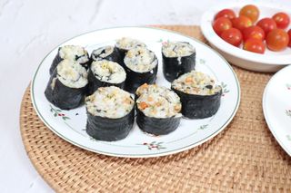 해풀잎 누구나 김밥*1ea [(혼합야채 35g *1ea,  김밥김 (5g, 5ea),  양념간장 (6g, 5ea), 참기름(5g, 2ea)] — 5점을 준 리뷰어가 2022년 7월 올린 사용 사진