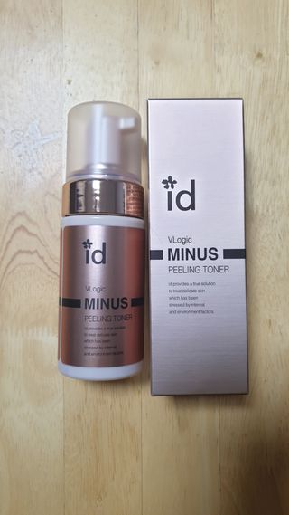 아이디플라코스메틱 아이디 브이로직 마이너스 필링 토너 110ml — 4점을 준 리뷰어가 2022년 1월 올린 사용 사진