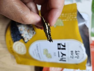 더빈트 와삭바삭 김스낵 — 5점을 준 리뷰어가 2023년 1월 올린 사용 사진