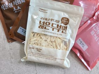 [풀무원] 식물성 저당질식 세트, 두부면 매콤라구파스타와 두부면 직화짜장 — 2점을 준 리뷰어가 2021년 3월 올린 사용 사진