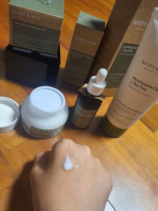 마리엔메이 센서티브 수딩 젤 크림 + 어성초 티트리 추출물 세럼 + 어성초 티트리 모공 클렌징 폼 — 5점을 준 리뷰어가 2021년 9월 올린 사용 사진