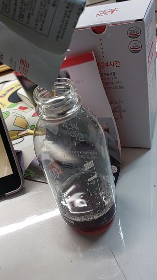 클린24시간 1BOX(5포) + 전용보틀(500ml) — 5점을 준 리뷰어가 2023년 7월 올린 사용 사진