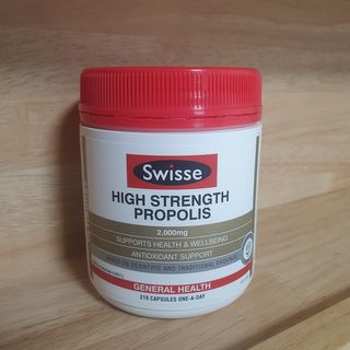 Swisse 스위스 고함량 프로폴리스 2,000mg 210정 — 5점을 준 리뷰어가 2021년 1월 올린 사용 사진