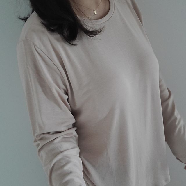 아르보노 라운드 노브라 긴팔 티셔츠 리뷰 사진