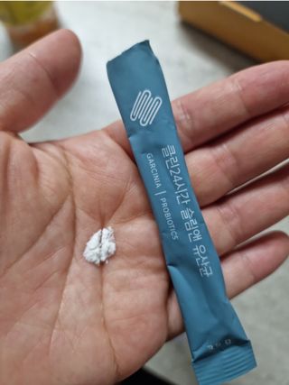 클린24시간 슬림앤유산균 1박스 (3.5g X 15포) — 5점을 준 리뷰어가 2022년 11월 올린 사용 사진