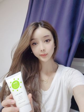 메타포레 12PM  카밍 선스크린 — 5점을 준 리뷰어가 2021년 8월 올린 사용 사진