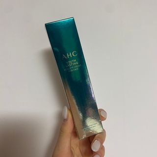 [NEW 탄력유턴 아이크림] AHC 유스 래스팅 리얼 아이크림 포 페이스 — 4점을 준 리뷰어가 2021년 4월 올린 사용 사진