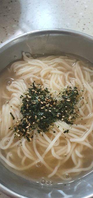 [한면원] 잔치국수 2인분 — 5점을 준 리뷰어가 2022년 7월 올린 사용 사진