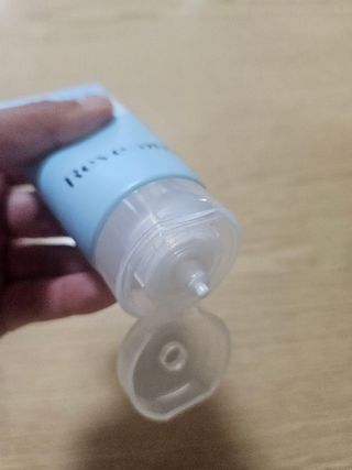 나우 [리브엠]피부 속부터 겹겹이, 촘촘하게! 워터핏8중 수분착붙 크림 — 5점을 준 리뷰어가 2025년 5월 올린 사용 사진