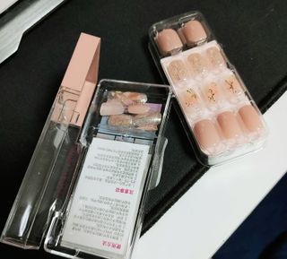 데싱디바 매직프레스 레귤러 스퀘어_6종 중 택 1 — 5점을 준 리뷰어가 2021년 9월 올린 사용 사진