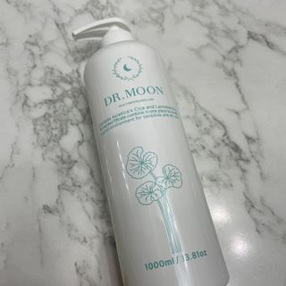 [닥터문] 센텔라 시카케어 화이트머스크 바디워시 1000ml — 5점을 준 리뷰어가 2023년 6월 올린 사용 사진