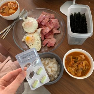 클린24시간 지중해로 쏙빠지다 1SET (800mg*60정) — 2.5점을 준 리뷰어가 2023년 3월 올린 사용 사진